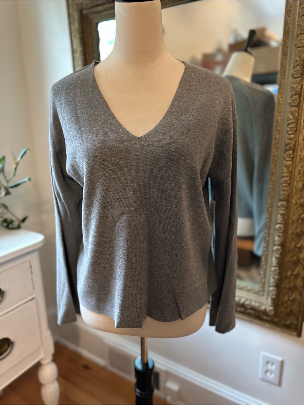 Old Navy NWT sweater gray cotton blend wide sleeves academia v neck versatile